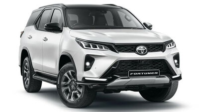 cldd4dd3a01gu0psx0wnbyh1i-fortuner-exterior-front-34-high-turn-1920x1080.mobile