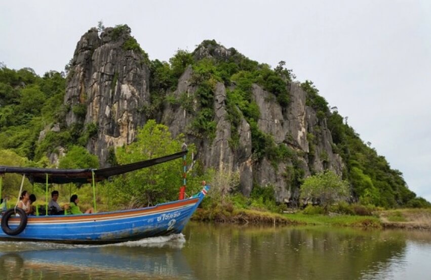 Khao Daeng Canal