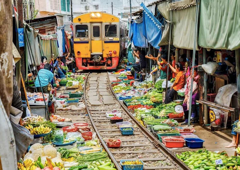 Maeklong Railway Market